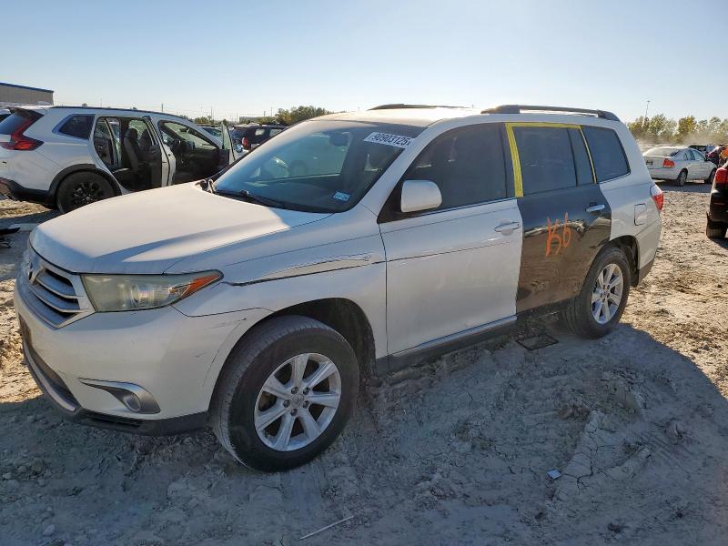 2013 TOYOTA HIGHLANDER BASE, 