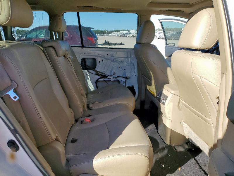 5TDZK3EHXDS112910 - 2013 TOYOTA HIGHLANDER BASE WHITE photo 11