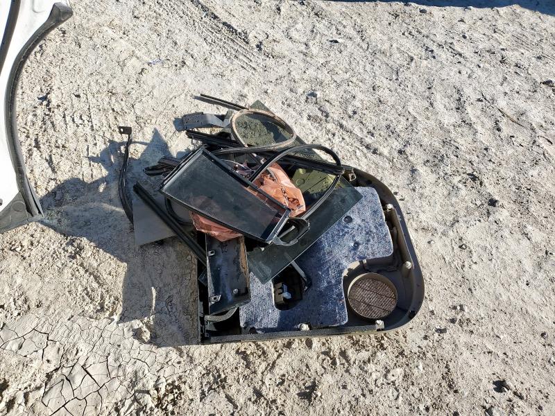 5TDZK3EHXDS112910 - 2013 TOYOTA HIGHLANDER BASE WHITE photo 13