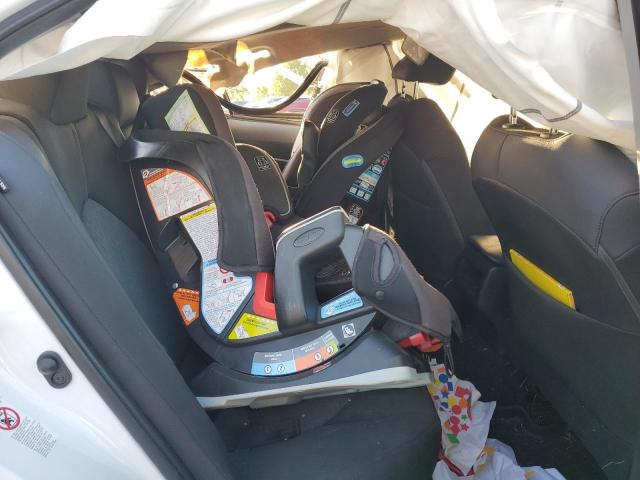 4T1B11HK7KU203542 - 2019 TOYOTA CAMRY L WHITE photo 10