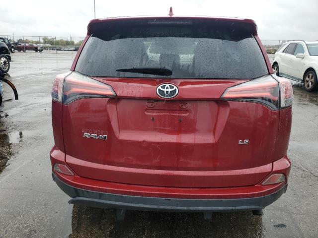 2T3ZFREVXJW447043 - 2018 TOYOTA RAV4 LE Czerwony zdjęcie 6