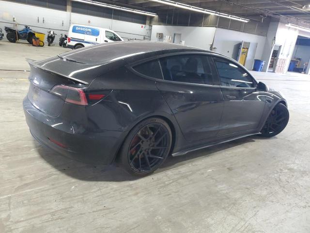 5YJ3E1EBXJF151364 - 2018 TESLA MODEL 3 Noir photo 3