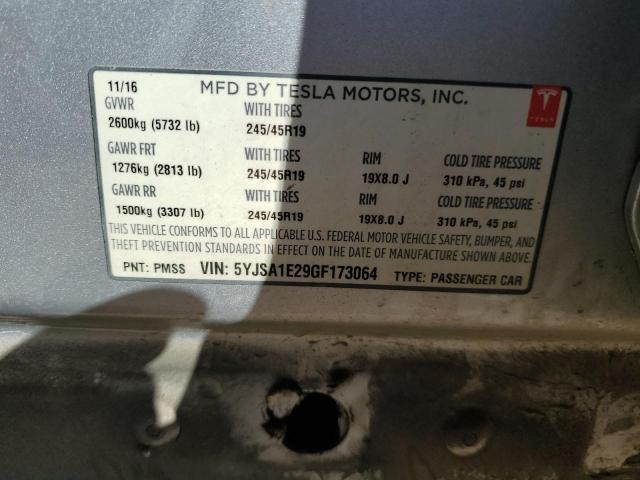 5YJSA1E29GF173064 - 2016 TESLA MODEL S Srebrny zdjęcie 12