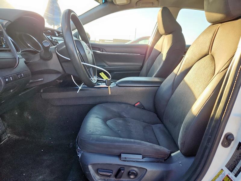 4T1C11AK8LU305724 - 2020 TOYOTA CAMRY LE თეთრი ფოტო 7