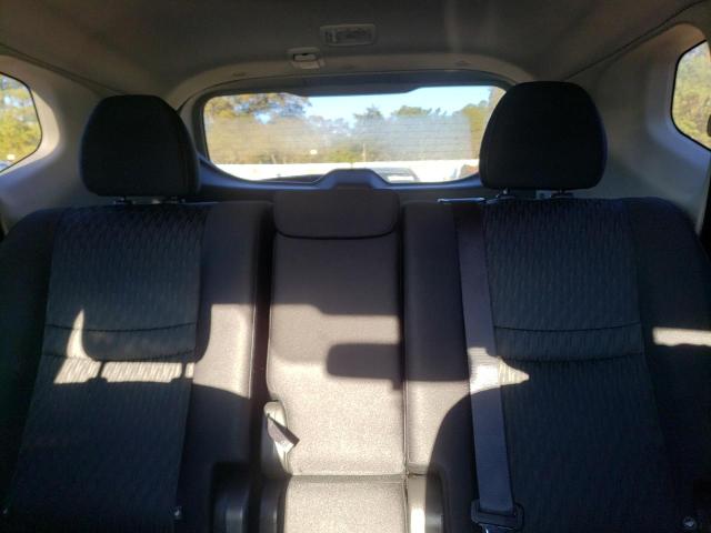 JN8AT2MT6JW491074 - 2018 NISSAN ROGUE S WHITE photo 10