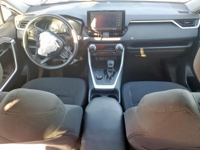 4T3MWRFV3MU017402 - 2021 TOYOTA RAV4 LE BLACK photo 8