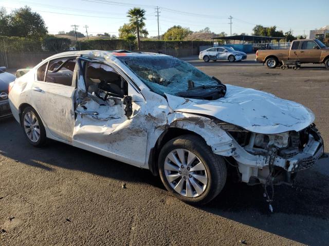 1HGCR3F98DA030729 - 2013 HONDA ACCORD TOURING WHITE photo 4