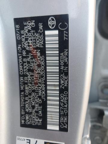 JTDKARFP6J3090835 - 2018 TOYOTA PRIUS PRIM ვერცხლისფერი ფოტო 12