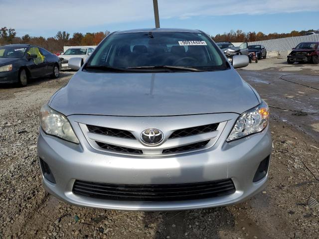 2T1BU4EEXCC889389 - 2012 TOYOTA COROLLA BASE 银色 照片 5