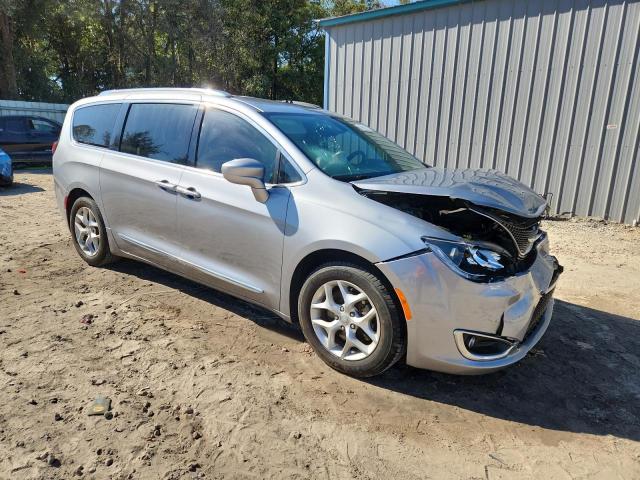 2C4RC1EG4KR605187 - 2019 CHRYSLER PACIFICA TOURING L PLUS SILVER photo 4