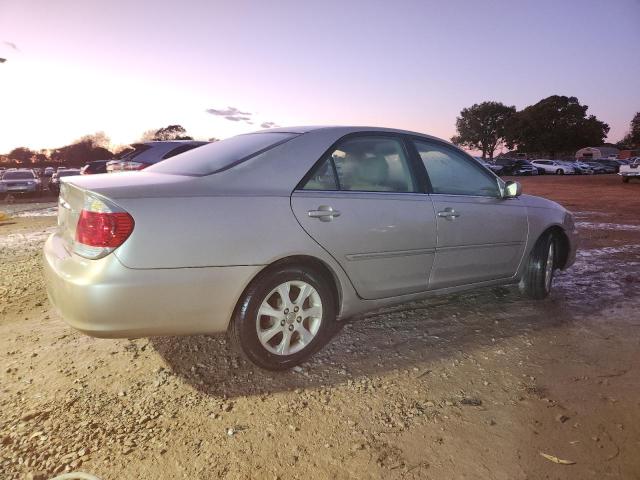 4T1BF30K25U088216 - 2005 TOYOTA CAMRY LE TAN photo 3