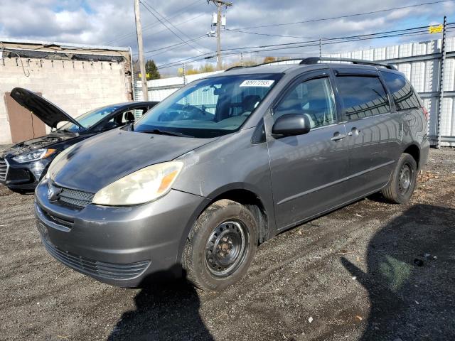 2005 TOYOTA SIENNA CE, 