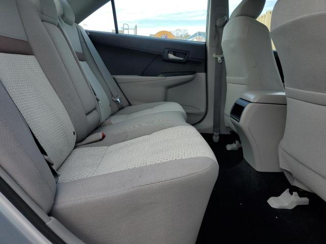 4T4BF1FK3DR303425 - 2013 TOYOTA CAMRY L SILVER photo 10