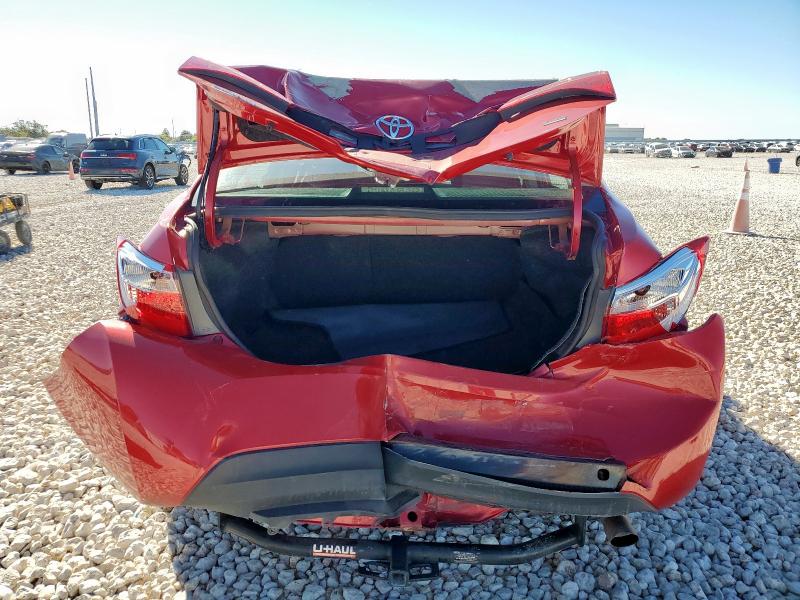 2T1BURHE5HC922377 - 2017 TOYOTA COROLLA L RED photo 6