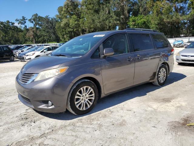 2012 TOYOTA SIENNA XLE, 