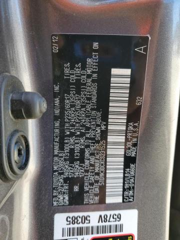 5TDYK3DCXCS231525 - 2012 TOYOTA SIENNA XLE SILVER photo 13