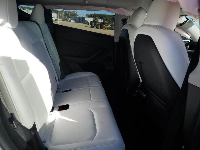 7SAYGDEE8RF089263 - 2024 TESLA MODEL Y Սպիտակ լուսանկար 11