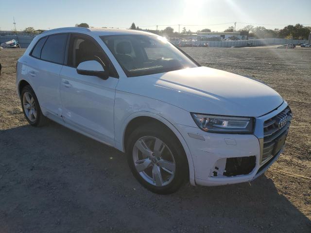 WA1ANAFY5J2150520 - 2018 AUDI Q5 PREMIUM WHITE photo 4