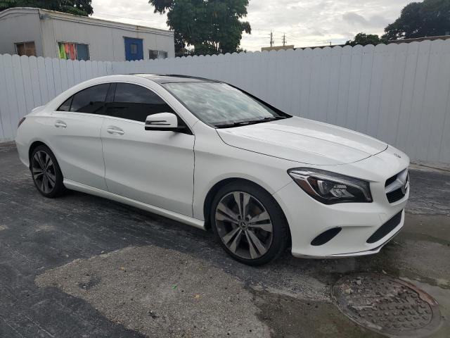 WDDSJ4EB8KN713201 - 2019 MERCEDES-BENZ CLA 250 WHITE photo 4