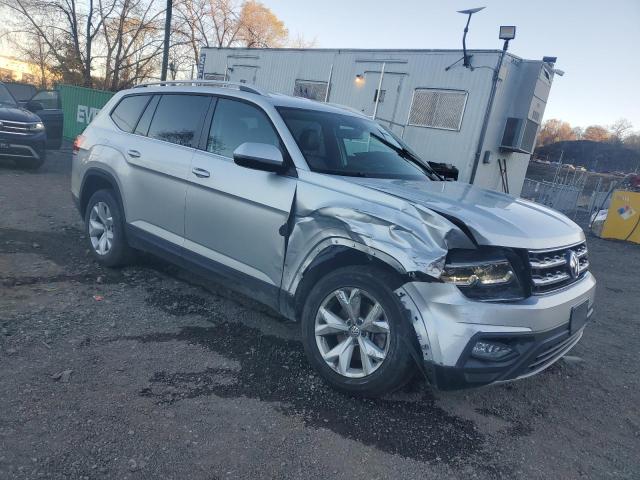 1V2KR2CA7JC566816 - 2018 VOLKSWAGEN ATLAS SE Серебристый фото 4