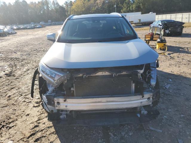 2T3W1RFV6KW015163 - 2019 TOYOTA RAV4 XLE 银色 照片 5