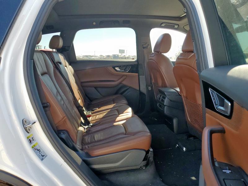 WA1AHAF78HD038680 - 2017 AUDI Q7 PREMIUM 白色 照片 11