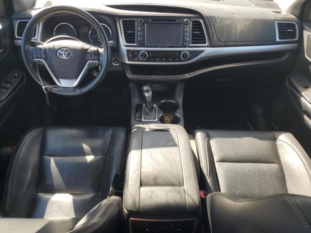 5TDKZRFHXKS564836 - 2019 TOYOTA HIGHLANDER SE CHARCOAL photo 8