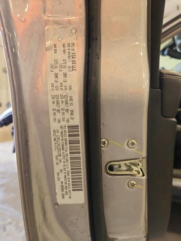 1C4PJLCX2JD531295 - 2018 JEEP CHEROKEE LATITUDE SILVER photo 14