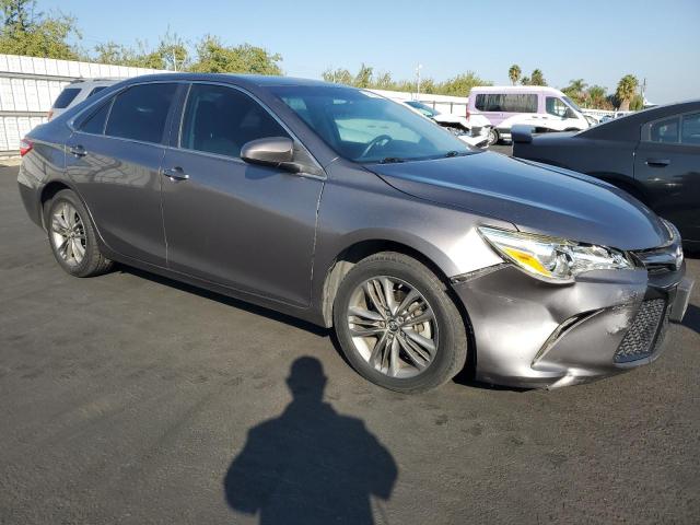 4T1BF1FK3FU479601 - 2015 TOYOTA CAMRY LE GRAY photo 4