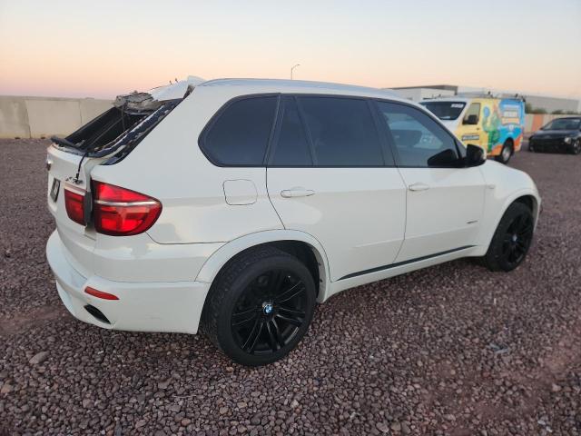 5UXZV8C51D0C16378 - 2013 BMW X5 XDRIVE50I WHITE photo 3