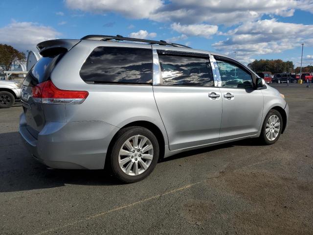 5TDDK3DC7CS034181 - 2012 TOYOTA SIENNA XLE SILVER photo 3