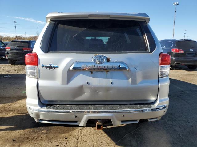 JTEBU5JR7D5118607 - 2013 TOYOTA 4RUNNER SR5 SILVER photo 6