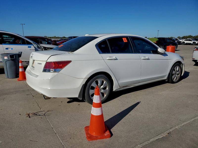 1HGCP26898A123434 - 2008 HONDA ACCORD EXL WHITE photo 3