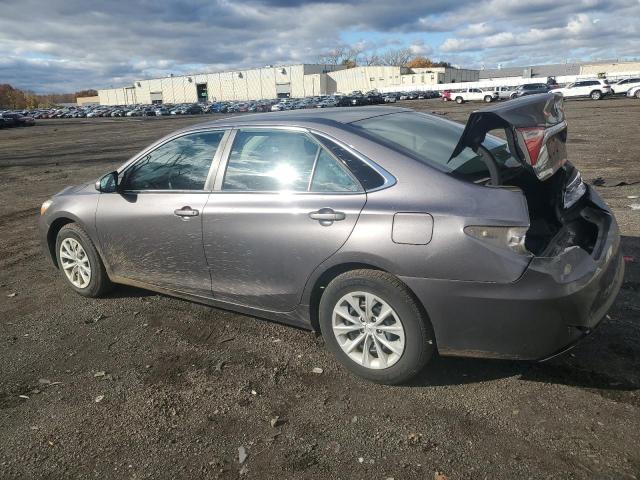 4T4BF1FK4FR486708 - 2015 TOYOTA CAMRY LE 灰色 照片 2