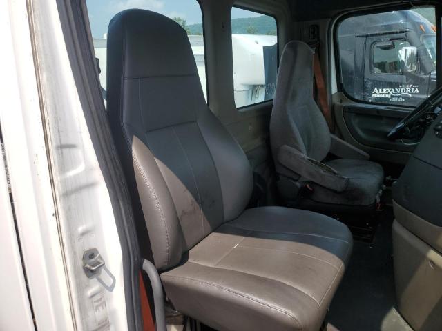 1FUBGEDV2FLGH4687 - 2015 FREIGHTLINER CASCADIA 1 Blanco foto 6