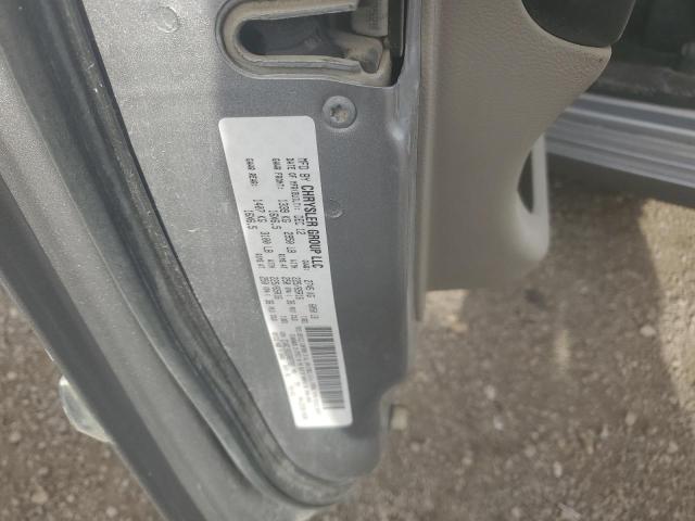 2C4RC1BG5DR657693 - 2013 CHRYSLER TOWN & COU TOURING SILVER photo 13