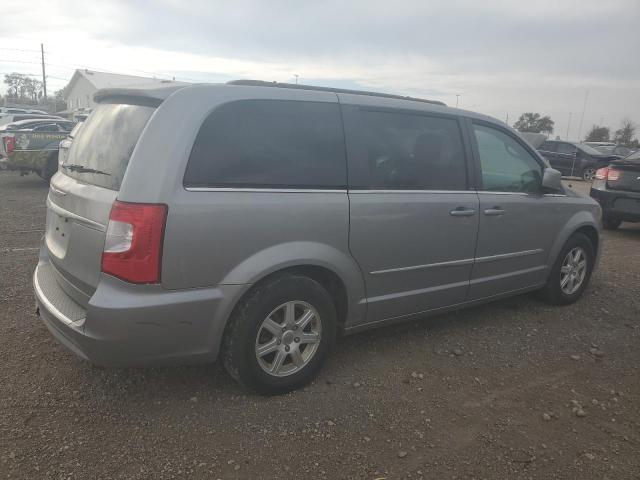 2C4RC1BG5DR657693 - 2013 CHRYSLER TOWN & COU TOURING SILVER photo 3