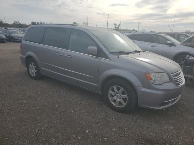 2C4RC1BG5DR657693 - 2013 CHRYSLER TOWN & COU TOURING SILVER photo 4