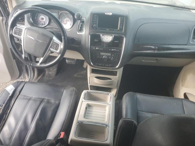 2C4RC1BG5DR657693 - 2013 CHRYSLER TOWN & COU TOURING SILVER photo 8