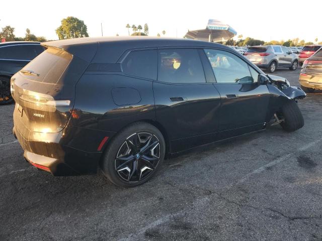 WB523CF06SCT06612 - 2025 BMW IX XDRIVE50 BLACK photo 3