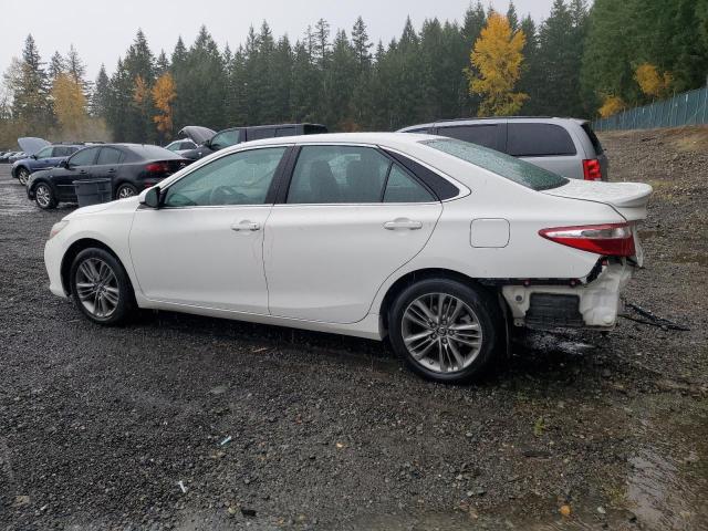 4T1BF1FK4HU745744 - 2017 TOYOTA CAMRY LE WHITE photo 2