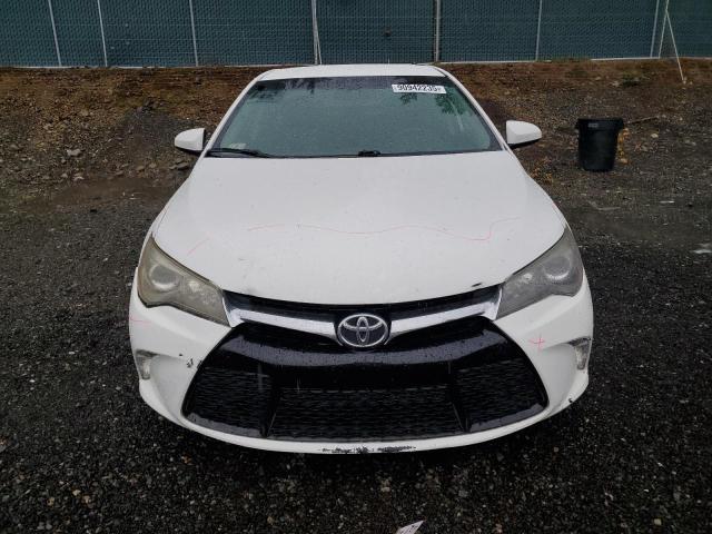 4T1BF1FK4HU745744 - 2017 TOYOTA CAMRY LE WHITE photo 5