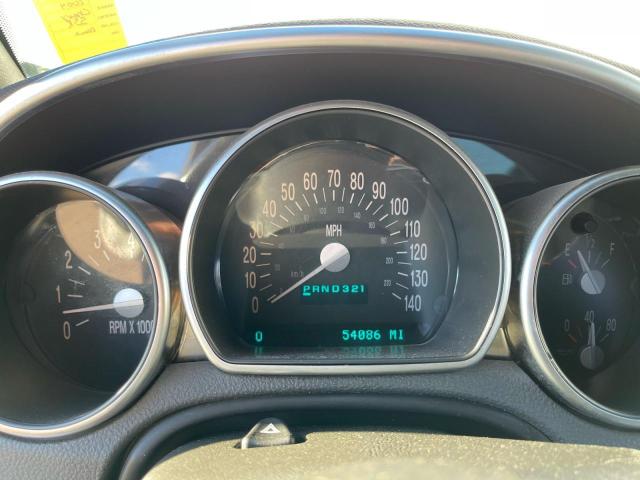 1GCES14P74B110776 - 2004 CHEVROLET SSR 黑色 照片 8