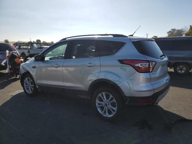 1FMCU0GD2HUC80644 - 2017 FORD ESCAPE SE Gümüş foto 2