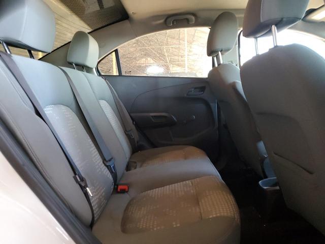 1G1JB5SH5H4172679 - 2017 CHEVROLET SONIC LS WHITE photo 10