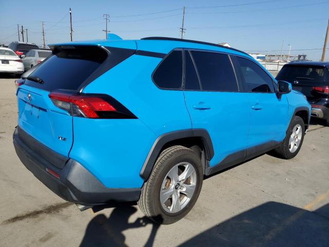 2T3W1RFV2KC005165 - 2019 TOYOTA RAV4 XLE BLUE photo 3