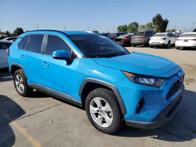 2T3W1RFV2KC005165 - 2019 TOYOTA RAV4 XLE BLUE photo 4