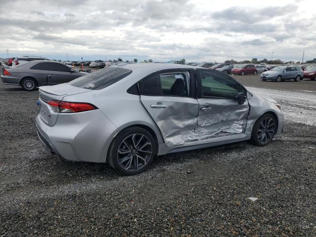 JTDP4RCE0LJ031584 - 2020 TOYOTA COROLLA SE SILVER photo 3