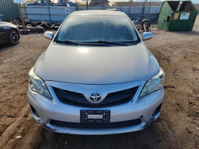 2T1BU4EE9DC105723 - 2013 TOYOTA COROLLA BASE SILVER photo 5