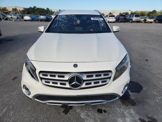 WDCTG4EB5JJ483422 - 2018 MERCEDES-BENZ GLA 250 白色 照片 5
